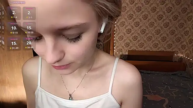 Smartemilia Live XXX Chat