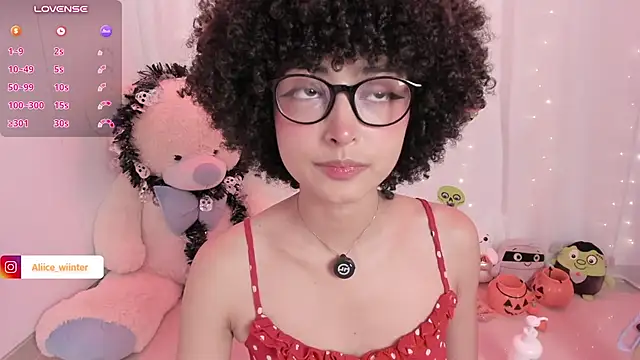 Alice_winter_'s Live XXX Chat