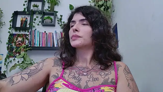 Chat +18 de TaliMajesty ao vivo
