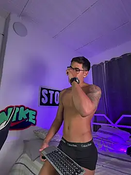 Chat XXX en directo de Jackson_stone