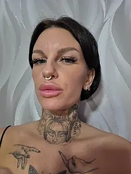 angel_devil_forever Adlı Modelin Canlı XXX Sohbeti