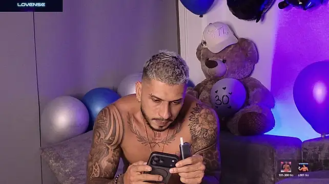 Seth_Vegaa élő XXX-chatje