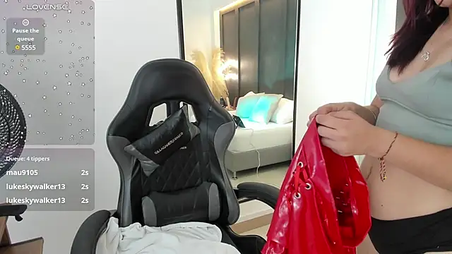 astrid_ferrani Live XXX-Chat