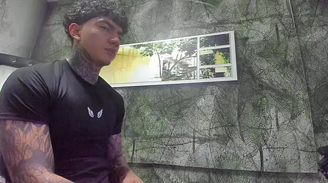 Gury_tattoo Chat XXX live