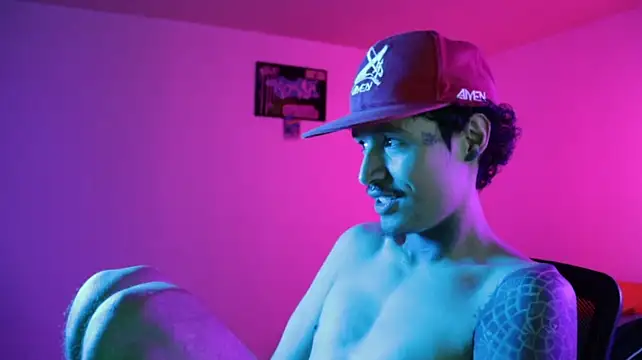 Chat XXX ao vivo de trieone
