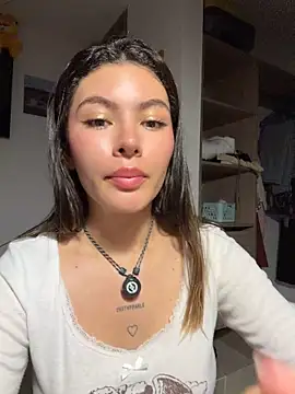 XXX chat uživo modela Lizzy_Mei