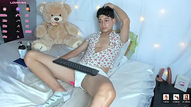 XXX chat uživo modela Benjamin_Buster
