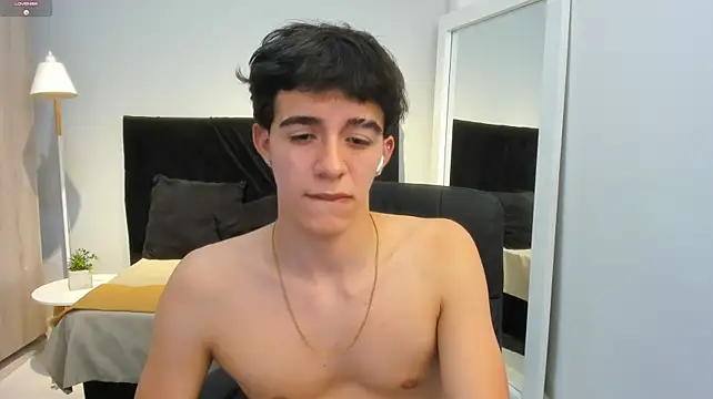 Austinbolt Chat XXX live