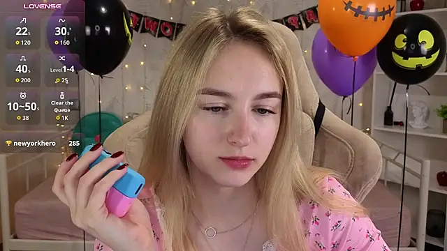 צ'אט XXX בשידור חי של Shy_Polly
