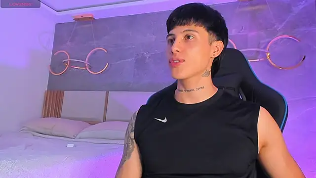 Samuell_777 Live XXX-Chat