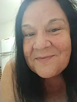 YayaMineira Live XXX-chat