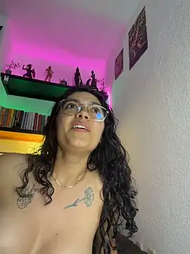 Chat XXX ao vivo de EliaOcasio