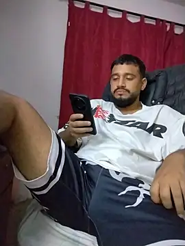 BadboyX333 Chat XXX in diretta