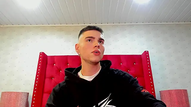 NickWild: απευθείας συνομιλία ΧΧΧ