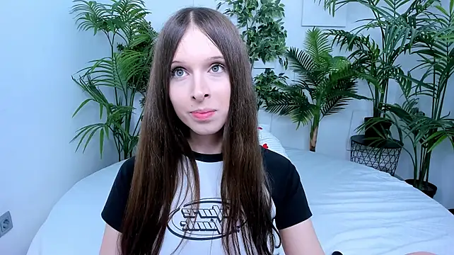 dark_k1tty Adlı Modelin Canlı XXX Sohbeti