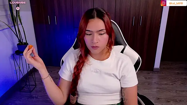 ImLui_lu Adlı Modelin Canlı XXX Sohbeti