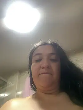 Chat +18 de andrea-cohen ao vivo