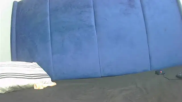 Caramel-MoMo's Live XXX Chat