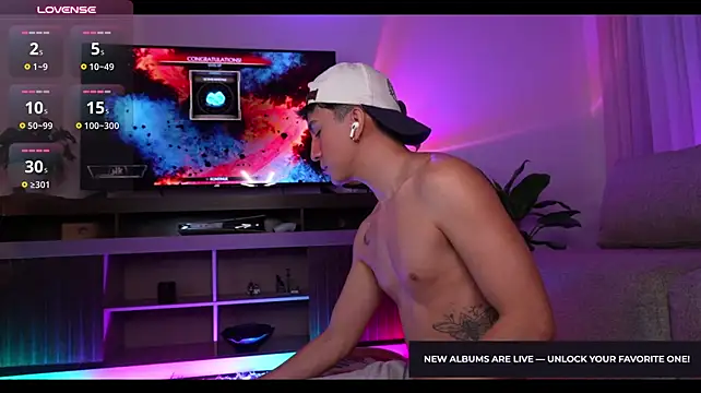 Chat +18 de sweettaaron01 ao vivo