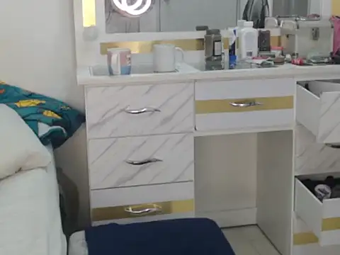 Pertunjukan Kamera Web skynataly
