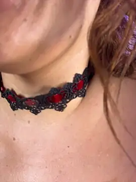 naughty_flower18のライブXXXチャット
