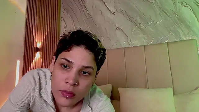 Marcella_and_laura Chat XXX in diretta