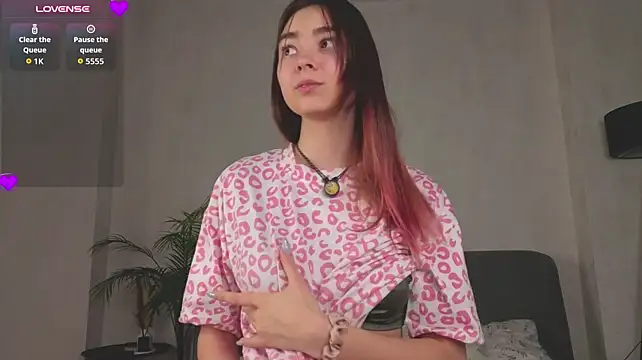 SaraiMagar XXX чат на живо