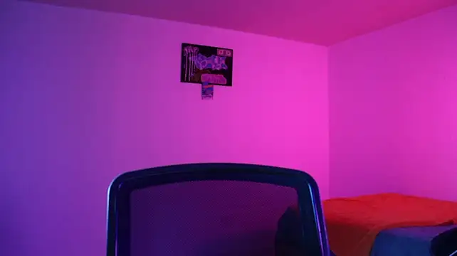 trieone's Live XXX Chat
