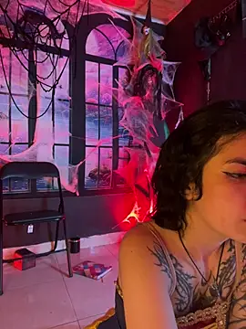 Lilith_X_Lucifer's Live XXX Chat