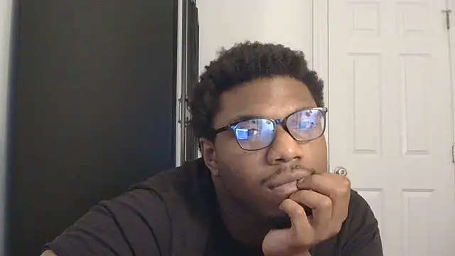 Fireladozai's Live XXX Chat