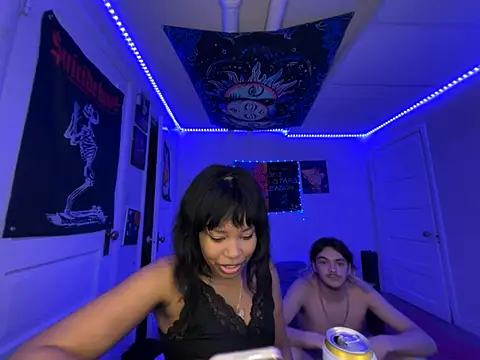 צ'אט XXX בשידור חי של venusfairys