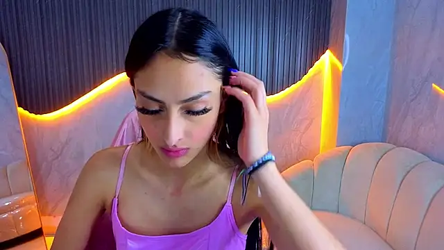 Chat +18 de Tifany_Tx ao vivo