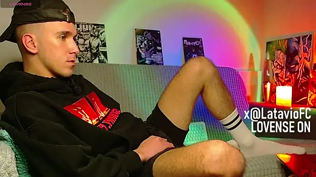 Chatroom XXX en direct de Midnighter_