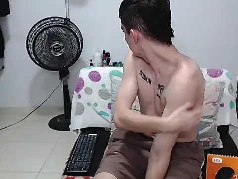 Zac_Efront Webcamshow