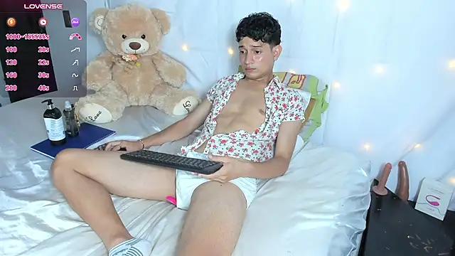 Chat XXX ao vivo de Benjamin_Buster