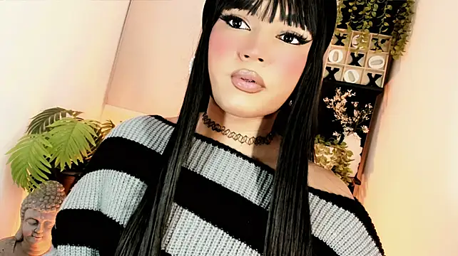 misstreslatin's Live XXX Chat