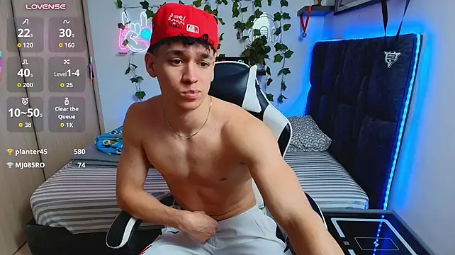 Luke_Muscle's Live XXX Chat