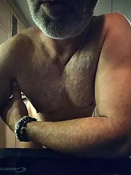 XXX chat uživo modela kevincumporn