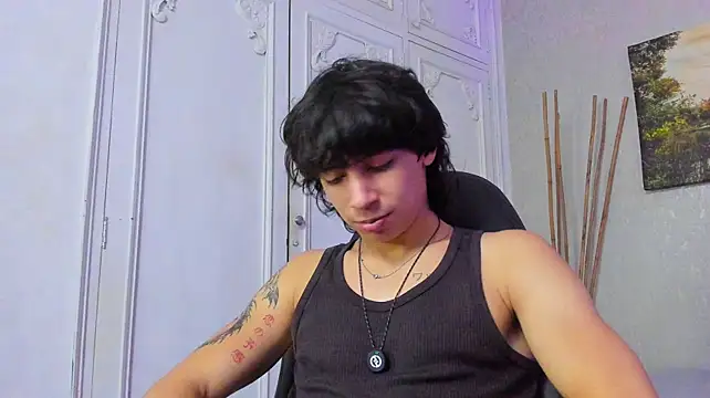Tyler_durten live XXX chat