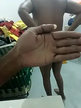Živý XXX chat Hot_Malvika01