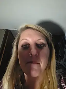 Chatroom XXX en direct de SheIsSomething