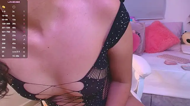 Chat +18 de pretty_millx ao vivo