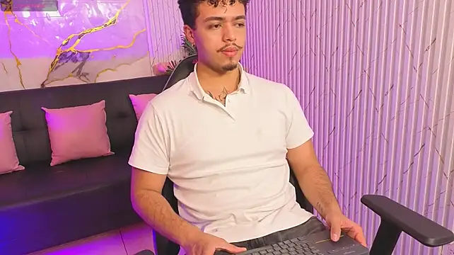 Dominic_tay – Naživo XXX chat