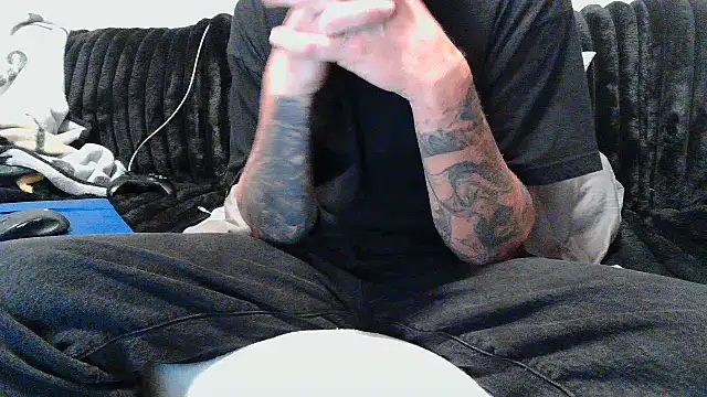 JohnnyKorrupt_ XXX чат на живо