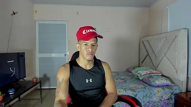 Felipe-ReyesF4 Chat XXX in diretta