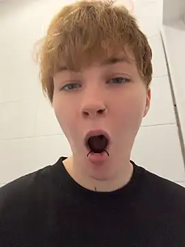 IceMur – Live XXX-chat