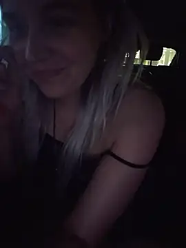 ScarletsWeb élő XXX-chatje