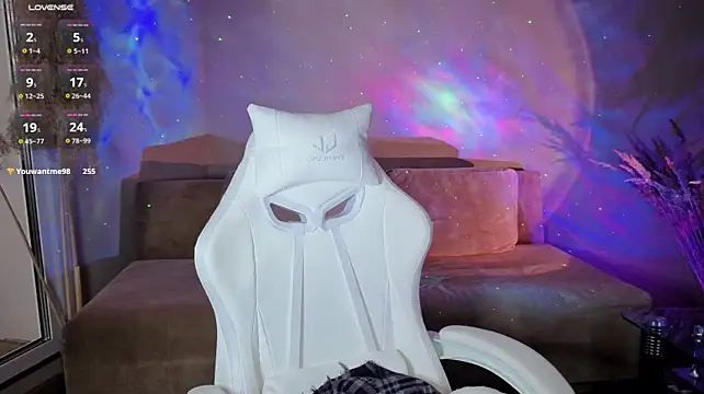 دردشة AmyFoxy الجنسية المباشرة