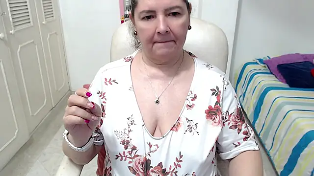 leonela_69 Chat XXX in diretta