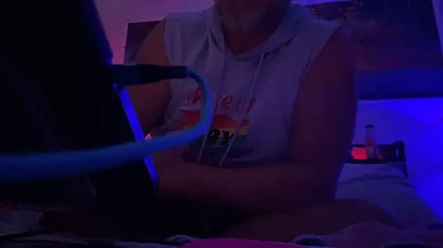 LINYguy Chat XXX in diretta